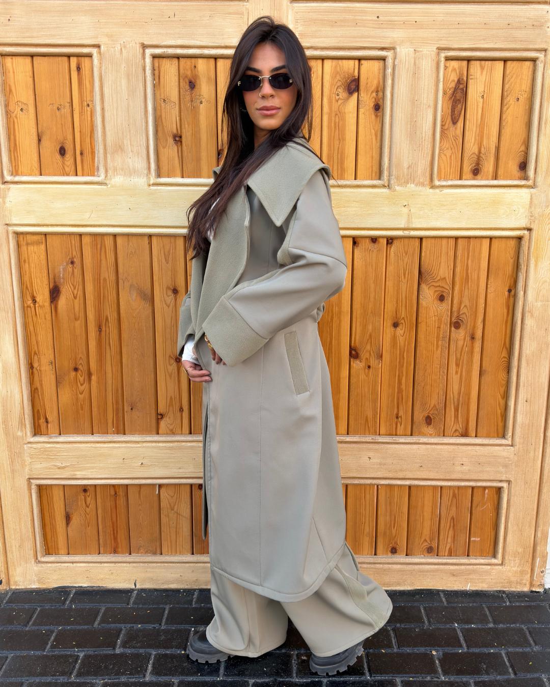 Le Monteau Set image 1